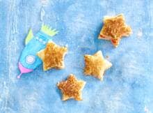 Deze kidsfavoriet met jonge kaas, snoeptomaatjes en ham is de ster onder de tosti’s! 