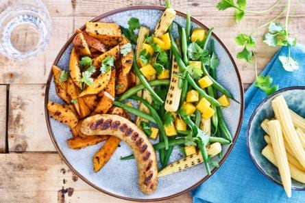 Caribische aardappel met gegrilde kipworst