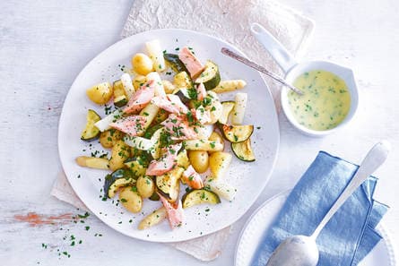 Maaltijdsalade met asperges