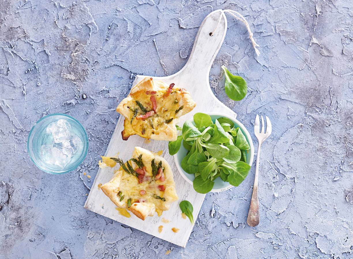 Miniquiches met spek & groene-aspergetips