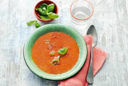 Tomatensoep met basilicum