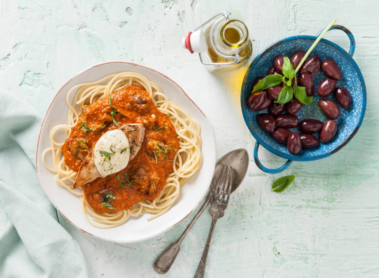 Spaghetti met kip-groentesaus
