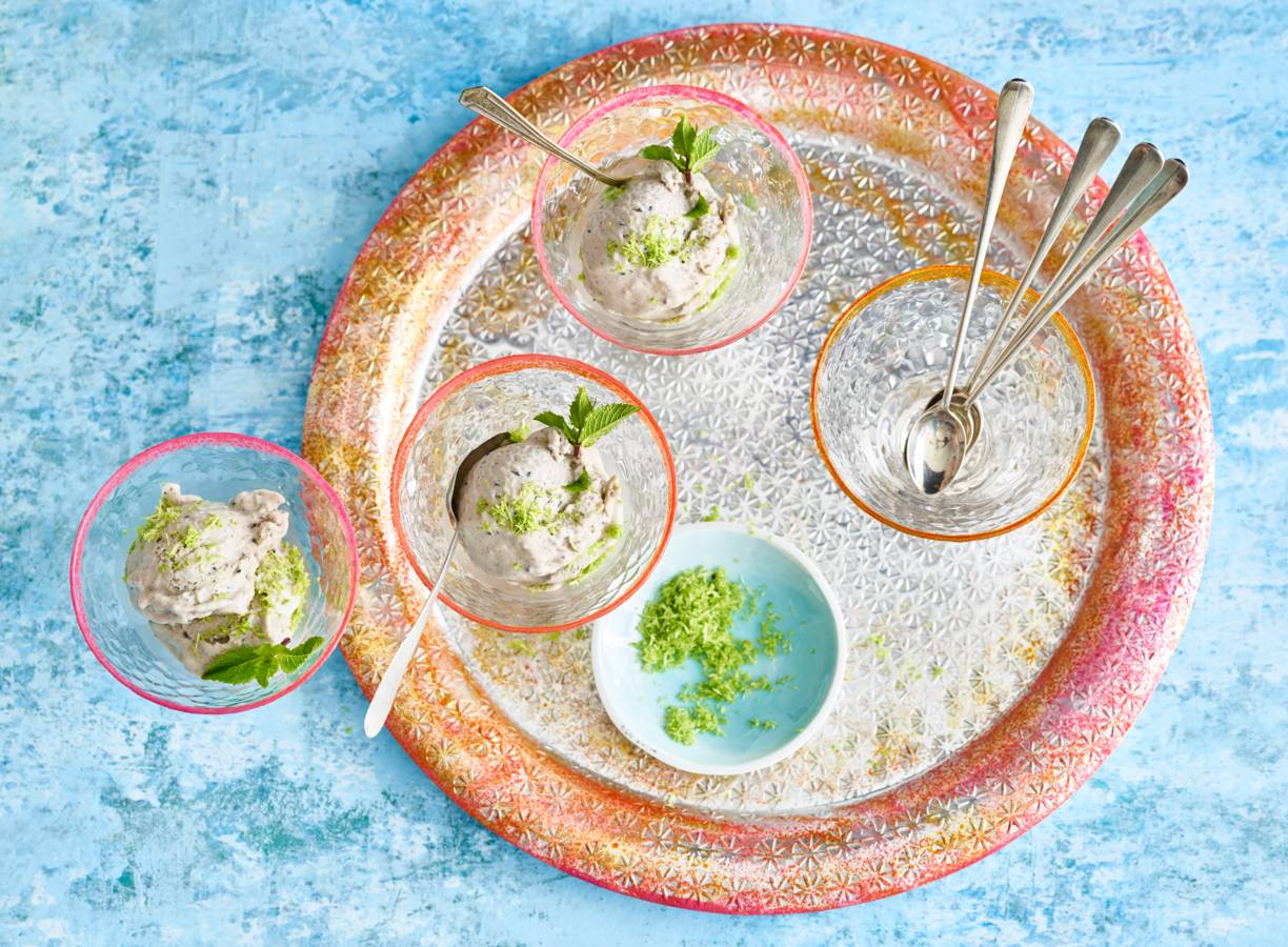 Bananen-nicecream met sesamzaad