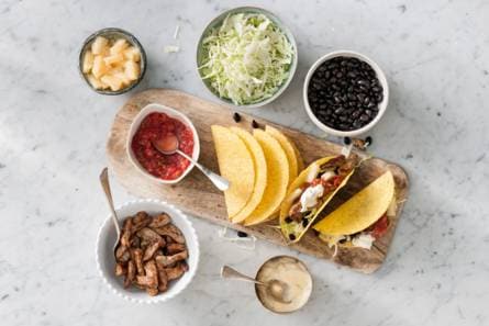 Mexicaanse taco's met frisse tomatensalsa