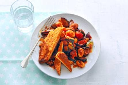 Vegaschnitzel met ratatouille uit de oven