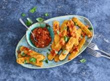 Of je nou 100% veganistisch eet of niet, tempeh doet het op elke tafel goed.