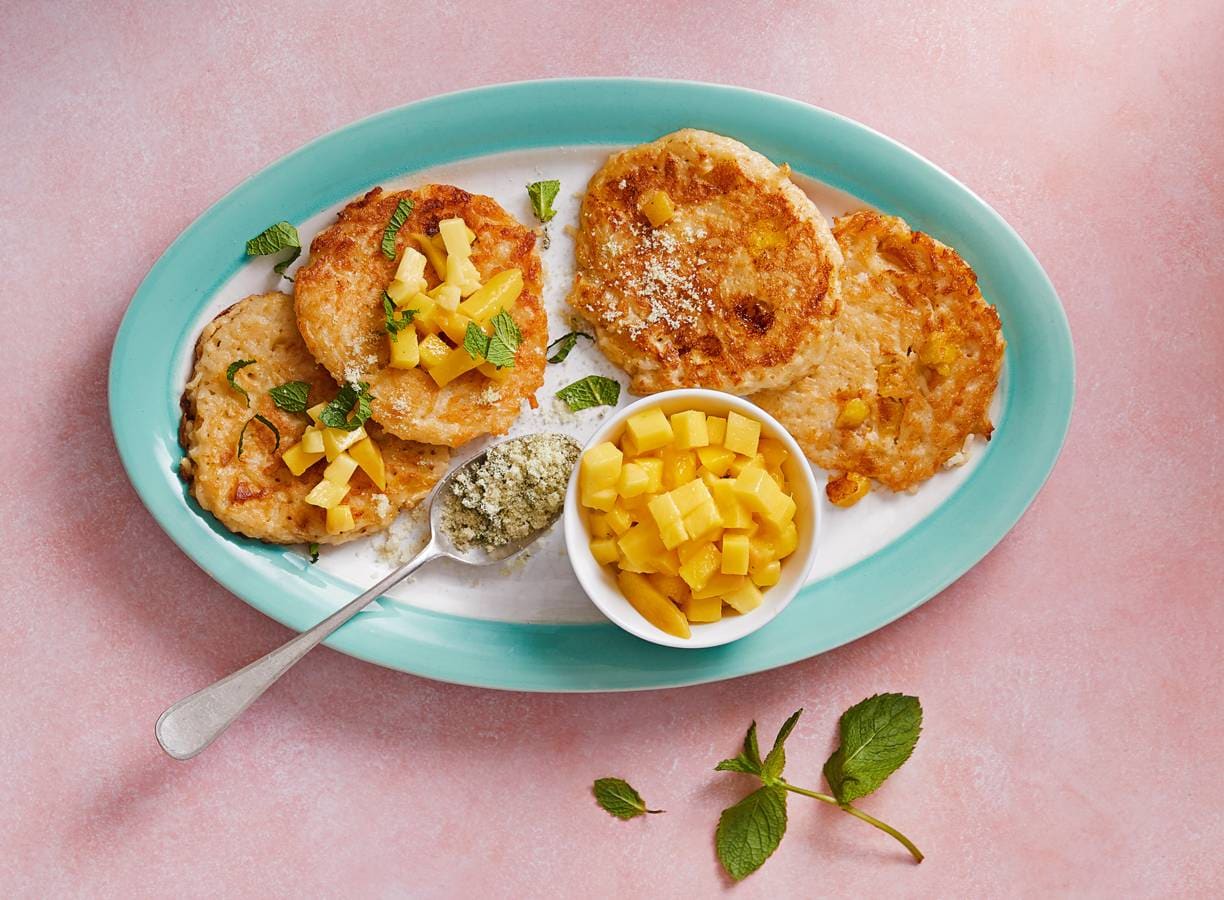 Rijstpannenkoekjes met mango en munt