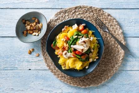 Spaghettipompoen met tomaten, spinazie en ricotta