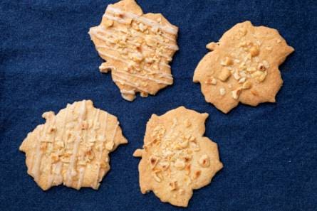 Zandkoekjes met hazelnoten en specerijen