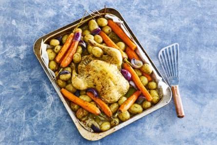 Ovenschotel met kip, krieltjes en bospeen