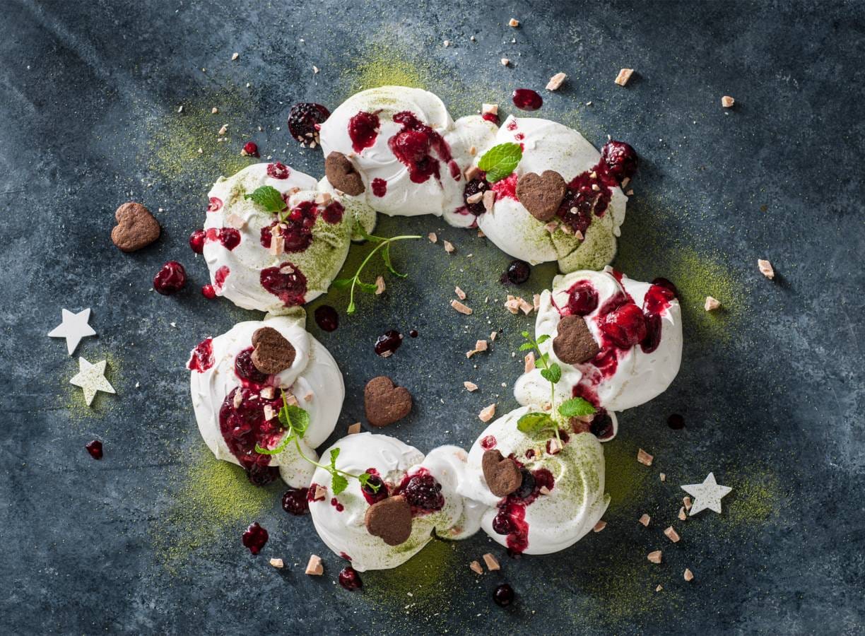 Vegan meringue kerstkrans