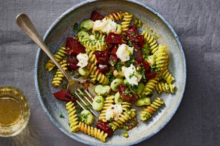 Pasta met balsamicobietjes & tuinbonen