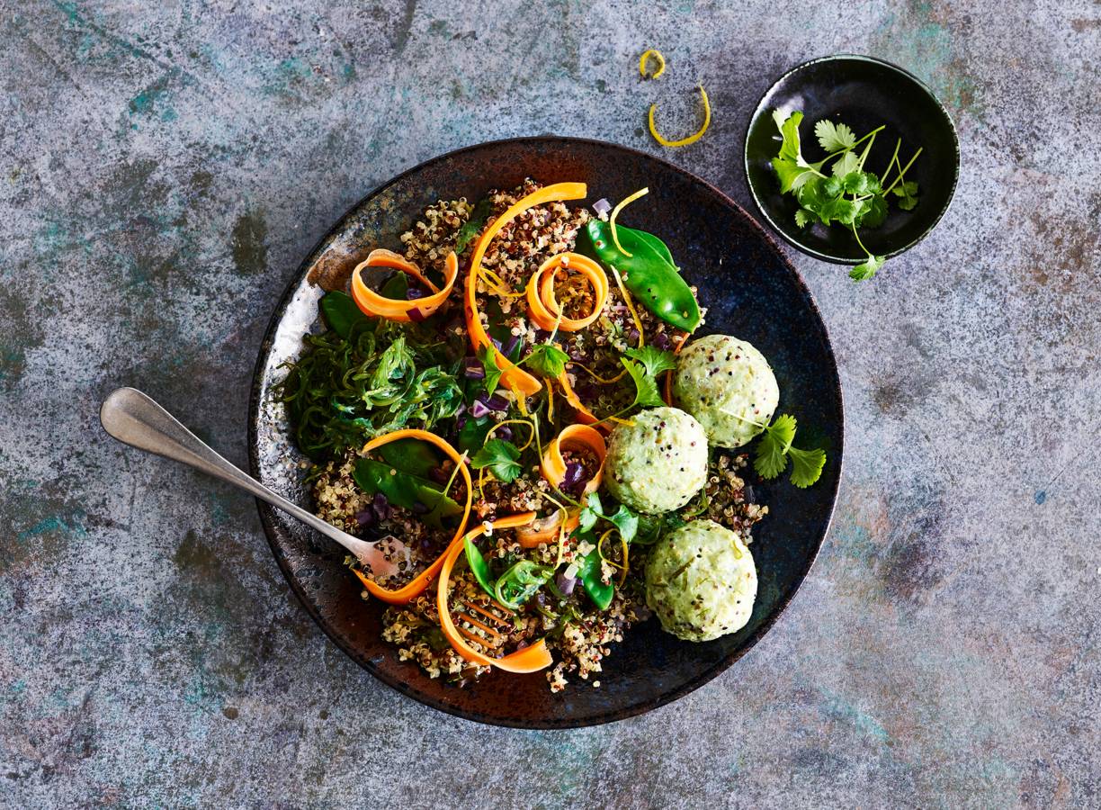 Zeewierviskoekjes Met Quinoa Groenteroerbak Recept Allerhande Albert Heijn