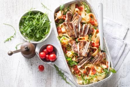Verse pappardelle met Italiaanse filetreepjes en rucola