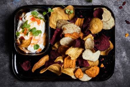 Groentechips met gooische dip