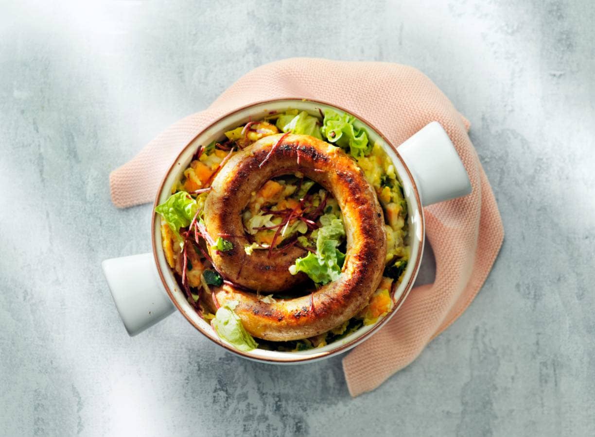 Prei-slastamppot met zoete aardappel en verse worst