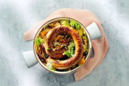 Prei-slastamppot met zoete aardappel en verse worst