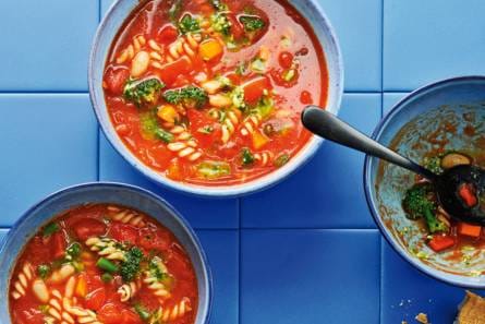 Vegetarische lenteminestrone
