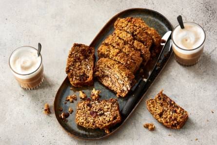 Appelmoes-ontbijtcake met havermout