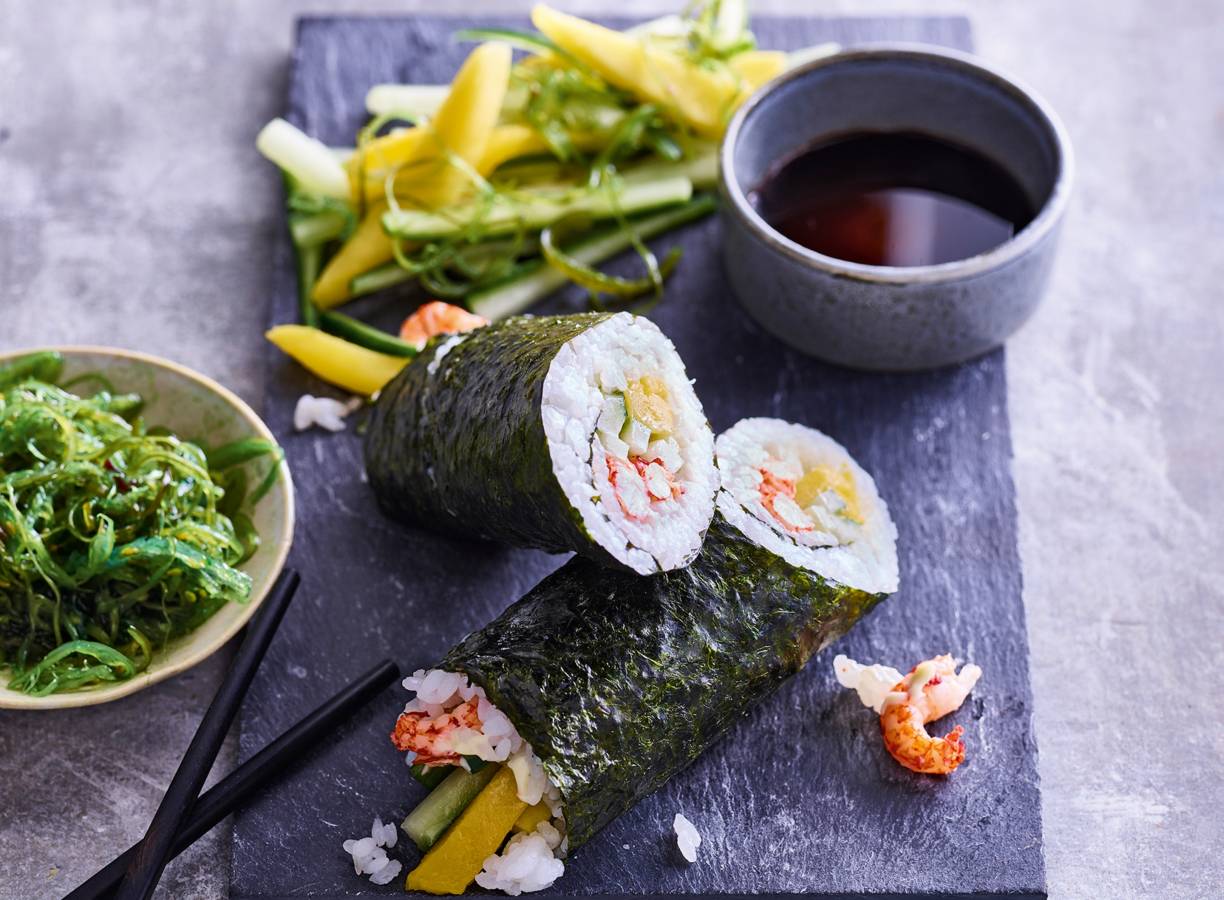 Sushi burrito met rivierkreeftjes