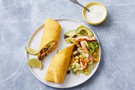 Mexicaanse wraps met gegrilde kip en avocado