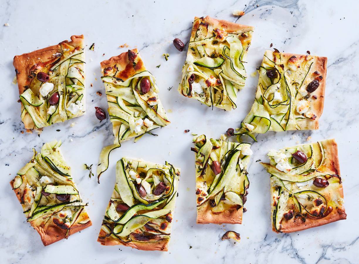 Plaattaart met courgettelinten en geitenkaas