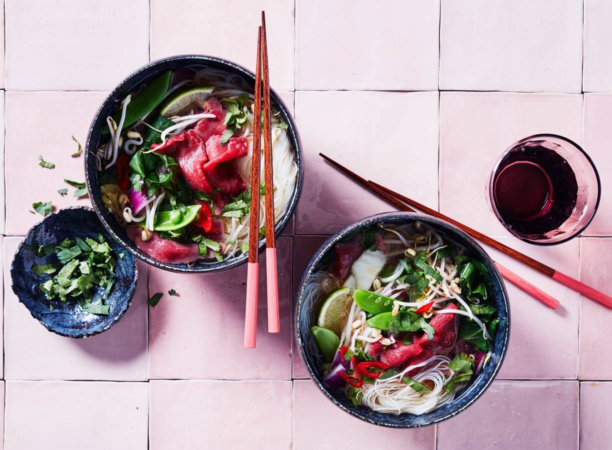Snelle pho met mihoen en biefstuk