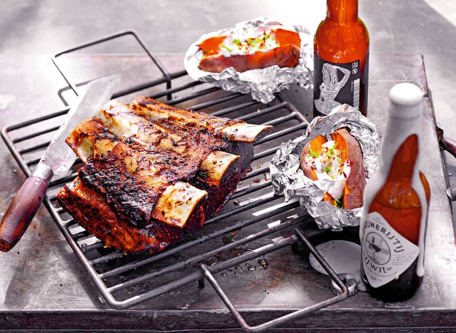 Texas style shortribs met gepofte zoete aardappel Recept Texas style shortribs met gepofte zoete aardappel Recept