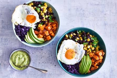 Mexicaanse bowl met avocadodressing