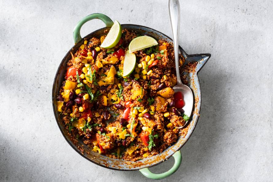 Mexicaans Eenpansgerecht Met Quinoa Recept Allerhande Albert Heijn