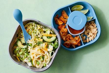 Vegetarische noedelsalade met sesamdressing