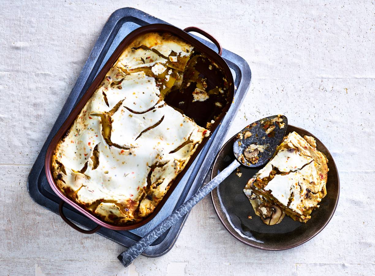 Herfstlasagne met geitenkaas, knolselderij en paddenstoelen