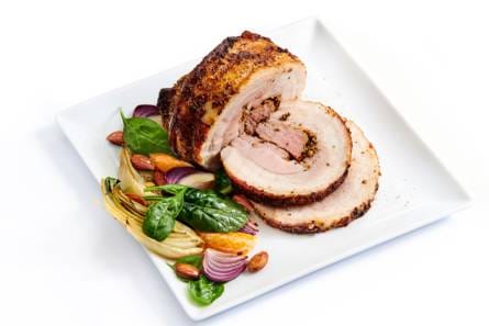 Italiaanse rollade met geroosterde venkel en mandarijnsalade