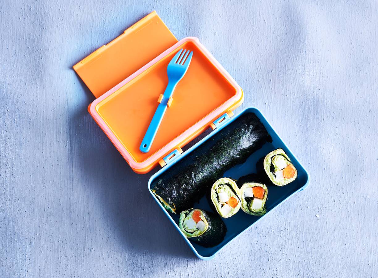 Sushi-omeletrolletjes to go