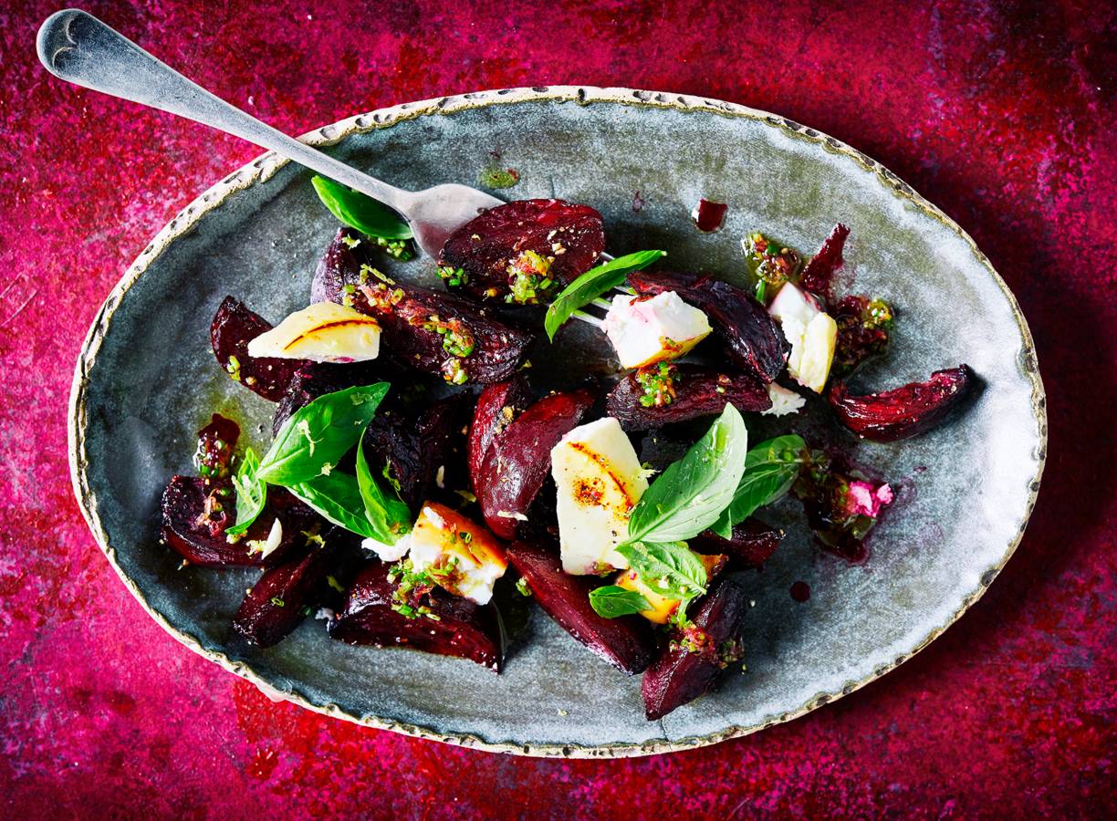Geroosterde bieten met geroosterde ricotta