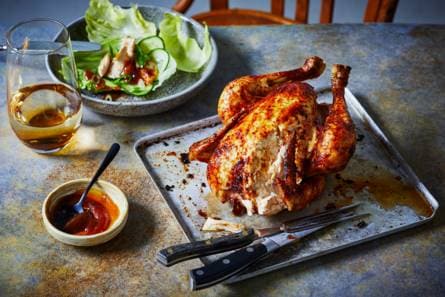Geroosterde pekingkip met hoisinsaus