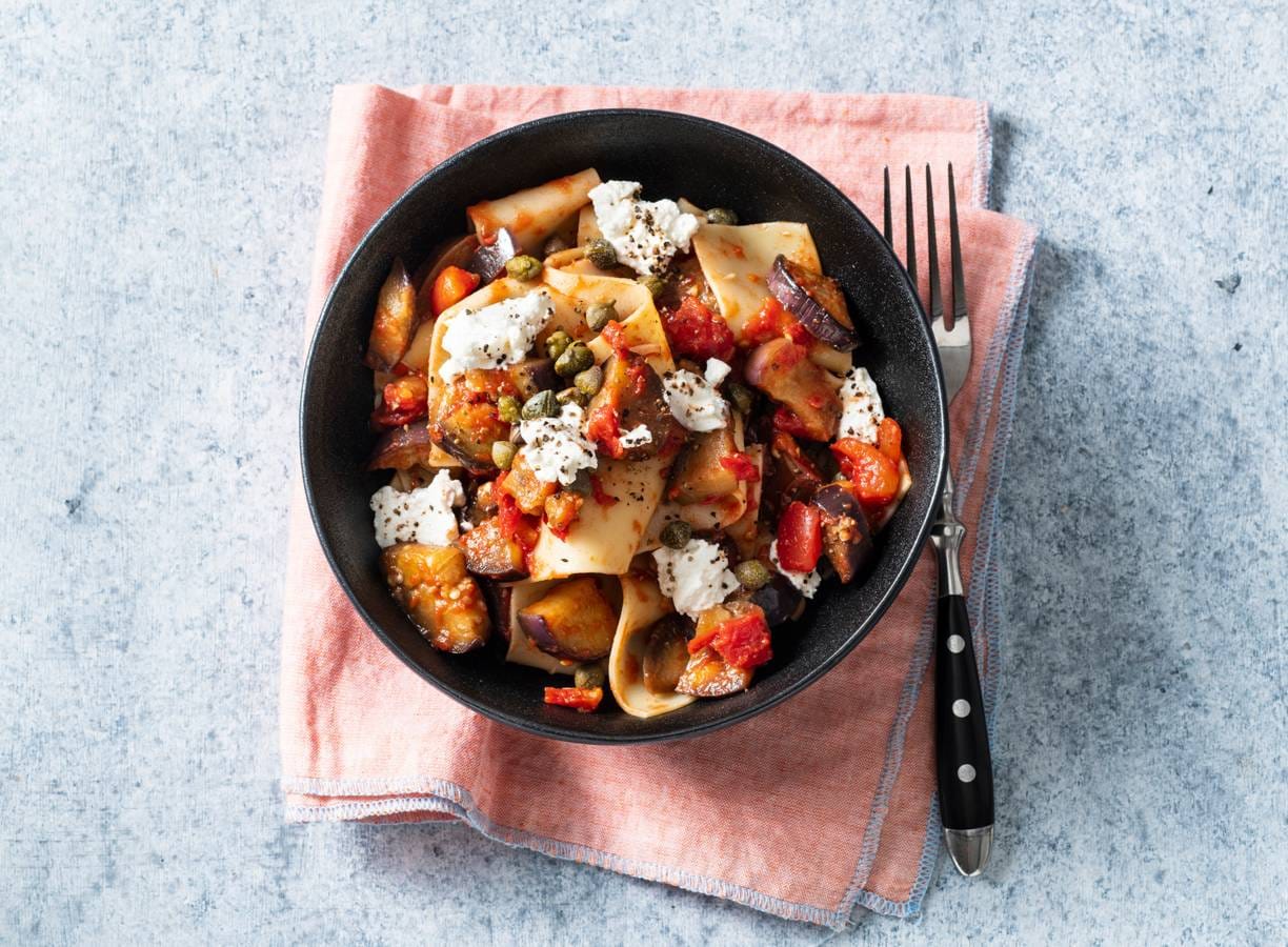 Lasagnette met aubergine-tomatensaus & ricotta