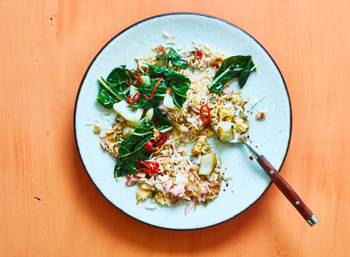 Nasi met ham, ei en pittige paksoi