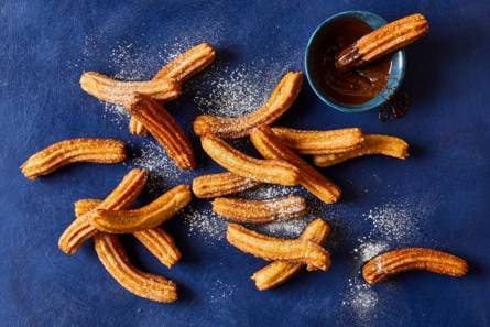 Spaanse churros met kaneel