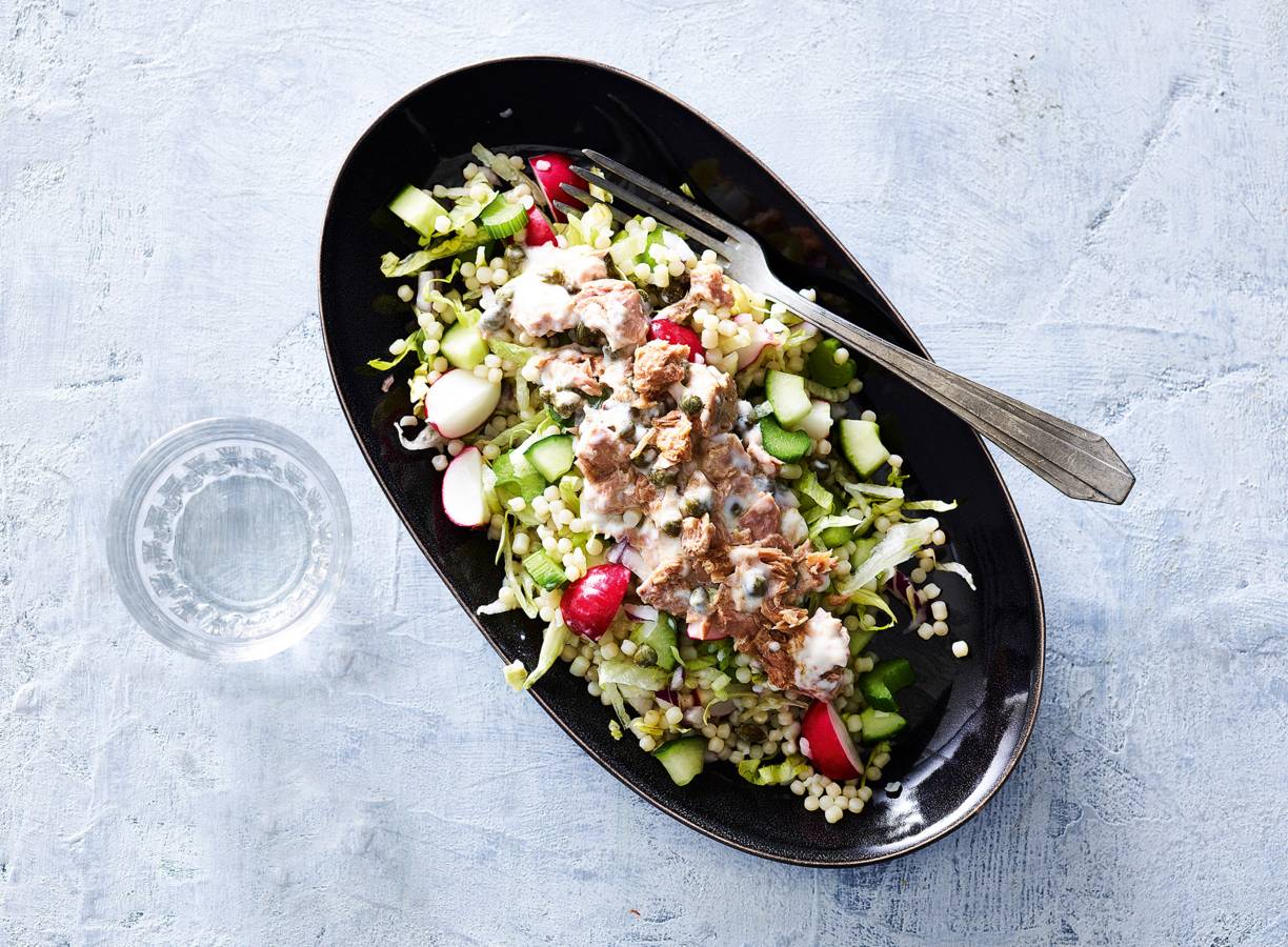 Lunchsalade met tonijn & parelcouscous