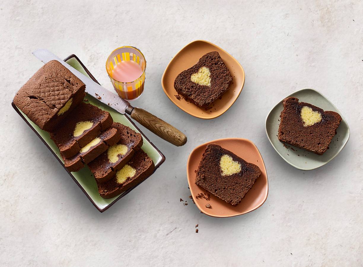 Verrassingscake met hartjes