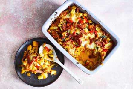 Italiaanse ovenschotel met salami