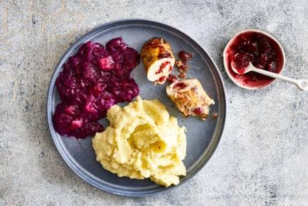 Kiprolletjes met cranberry-rodekool