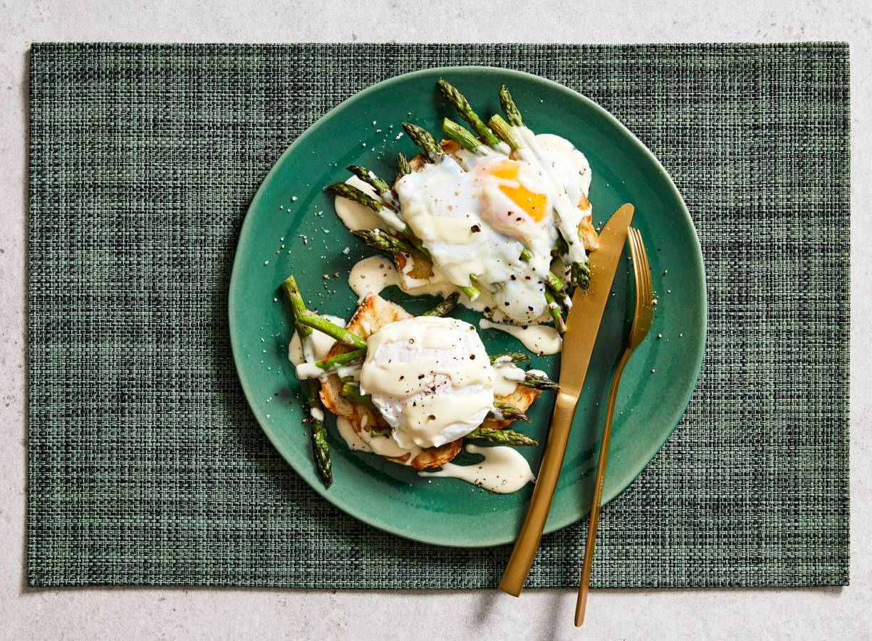 Eggs benedict