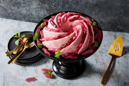 Roze frambozenpudding met cadillacs