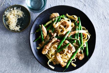 Tagliatelle carbonara met kip & sperziebonen
