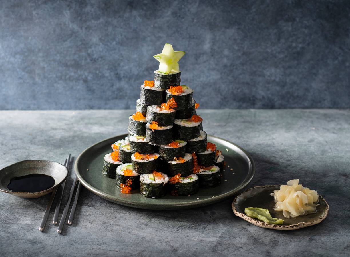 Kerstboom van sushi