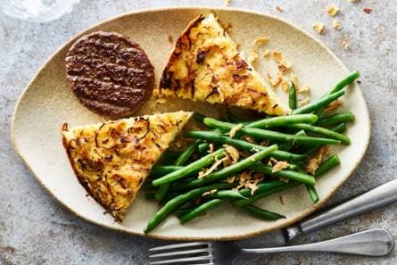 Steak de boeuf met gekruide aardappel en sperziebonen