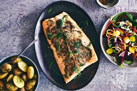 Zalmfilet met zwartepeper-mierikswortelrub