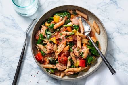 Volkorenpasta met spinazie en tonijn